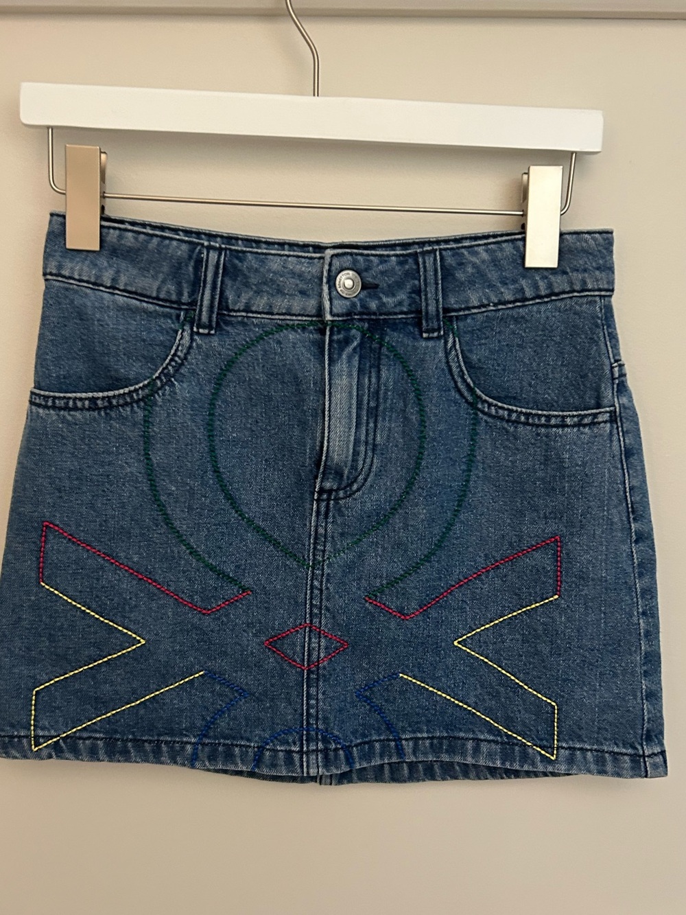 United Colors Of Benetton Blue Denim Mini Skirt with Multicolor Stitching